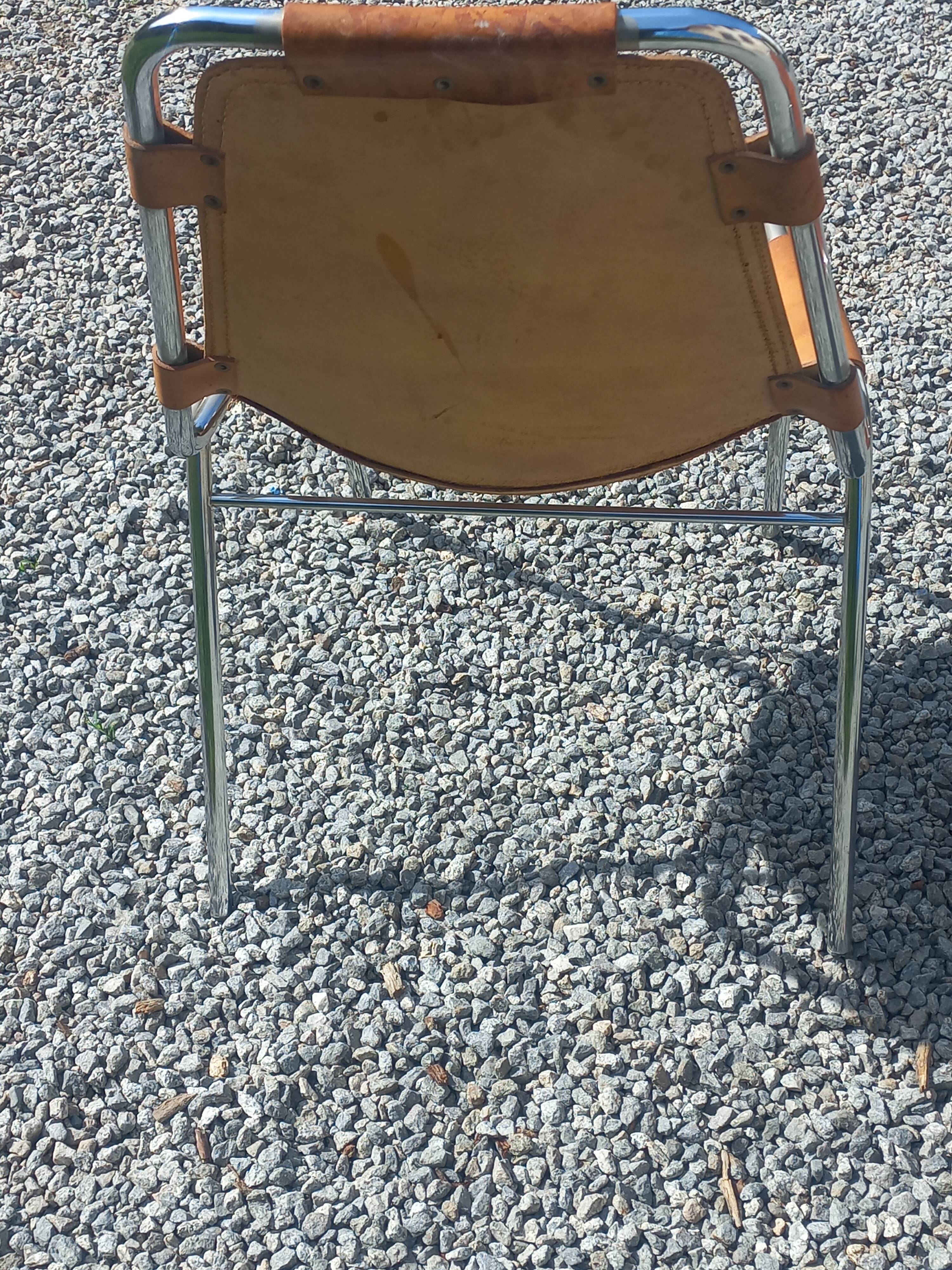 Paire de chaises design de Charlotte Perriand pour les Arcs