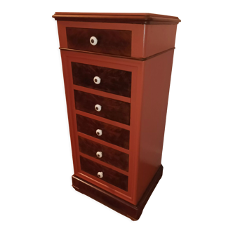 Terracotta ragpicker