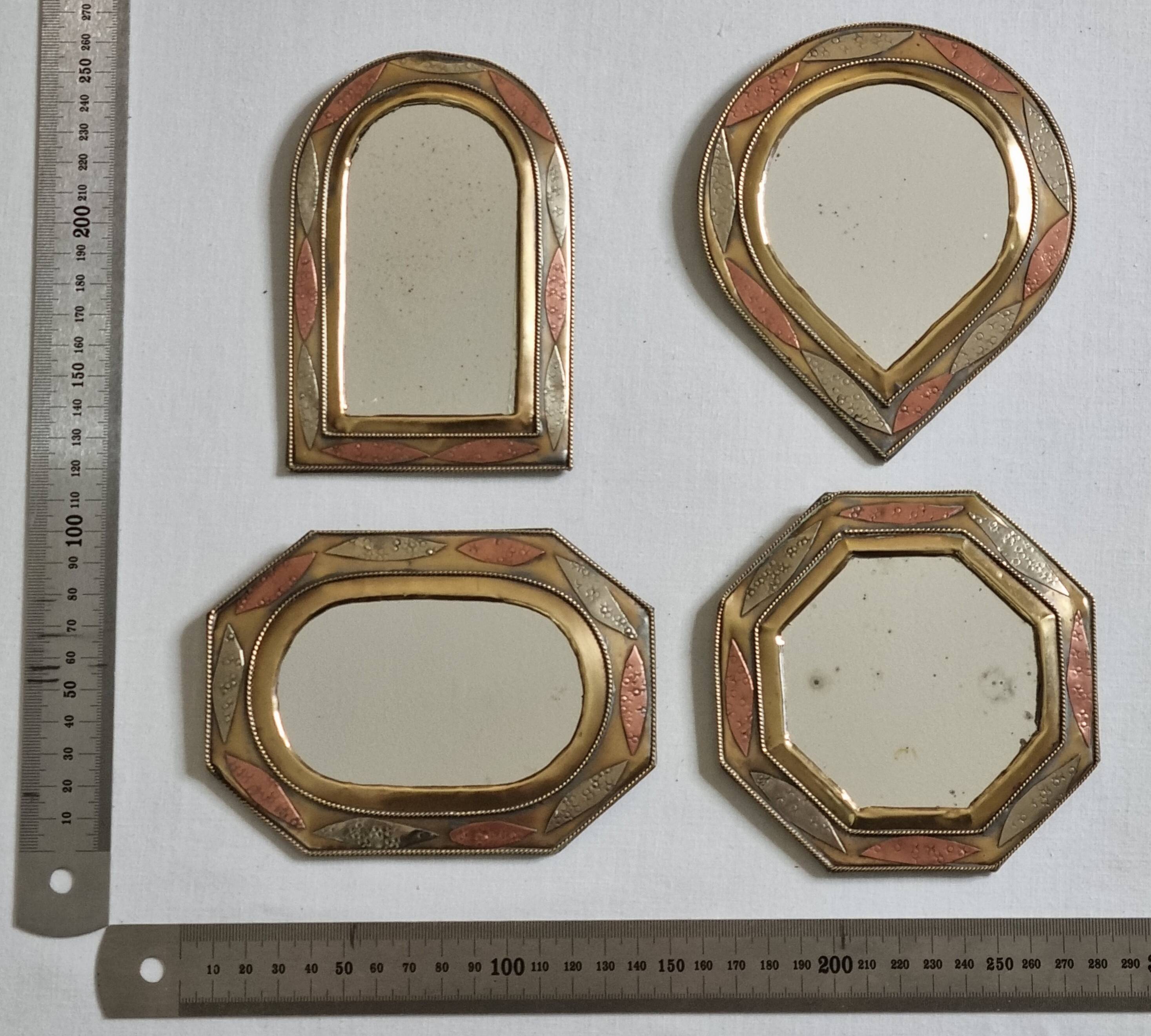 Set of 4 wall mirrors in brass and copper, Moroccan craftsmanship, 15 cm