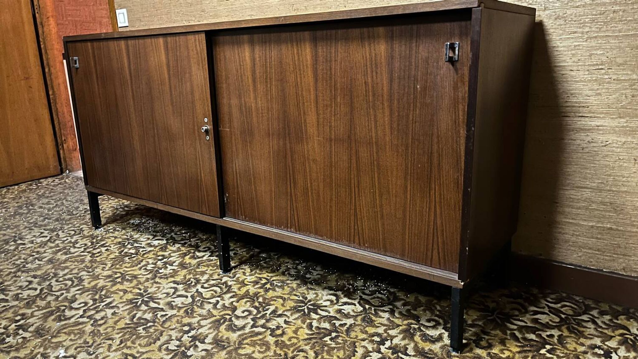 Vintage rosewood veneer sideboard 1980