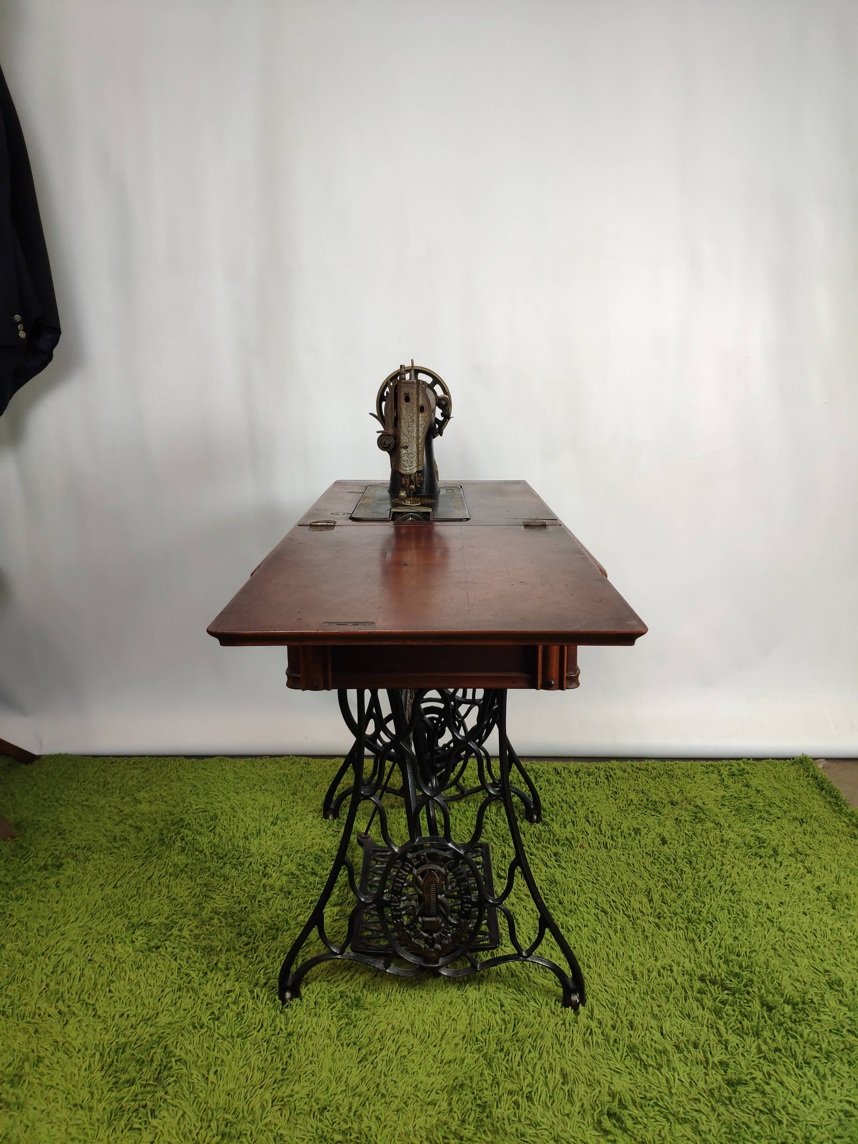 Singer sewing machine furniture