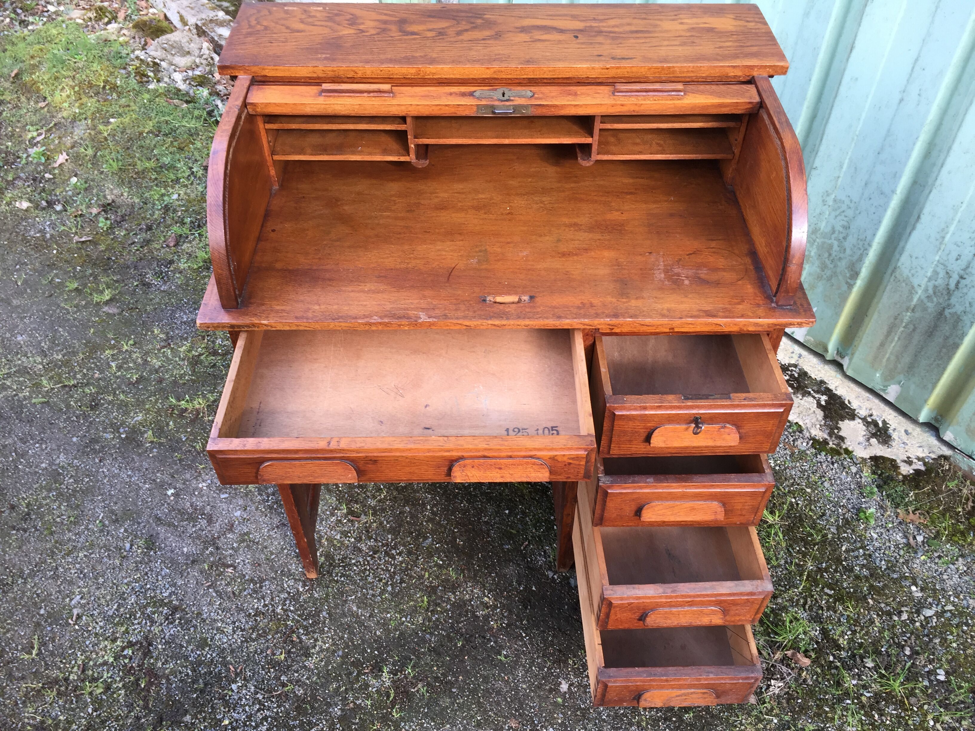 Vintage office called American office with oak curtain