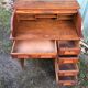 Bureau vintage dit bureau américain à rideau en chêne