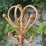 Rattan parrot coat rack 70'