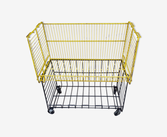 Postal sorting trolley