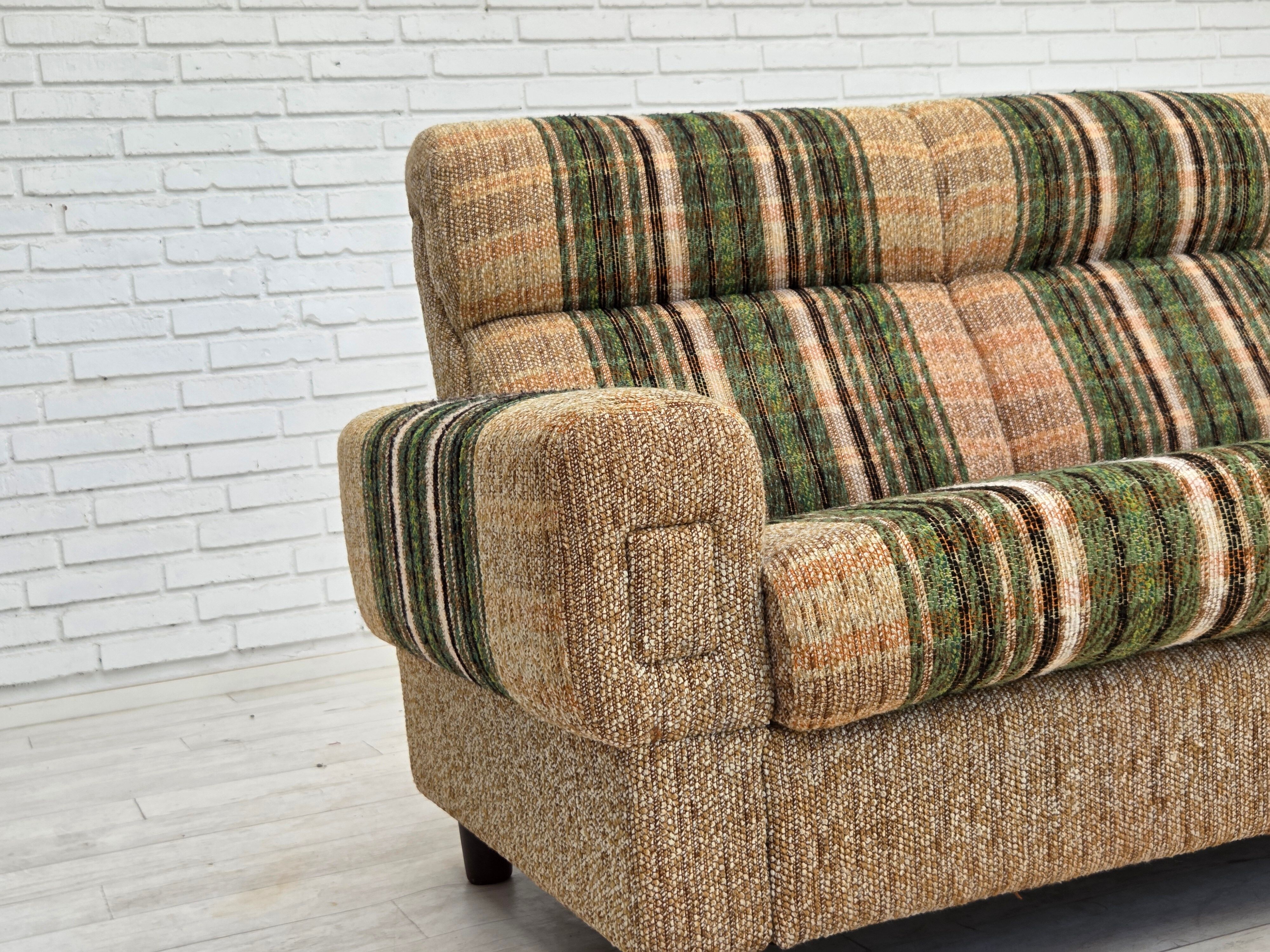 1980s, Danish 2-seater sofa by Nisbo Horsens, furniture wool.