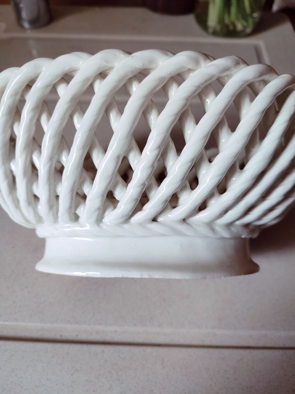 Braided earthenware cup