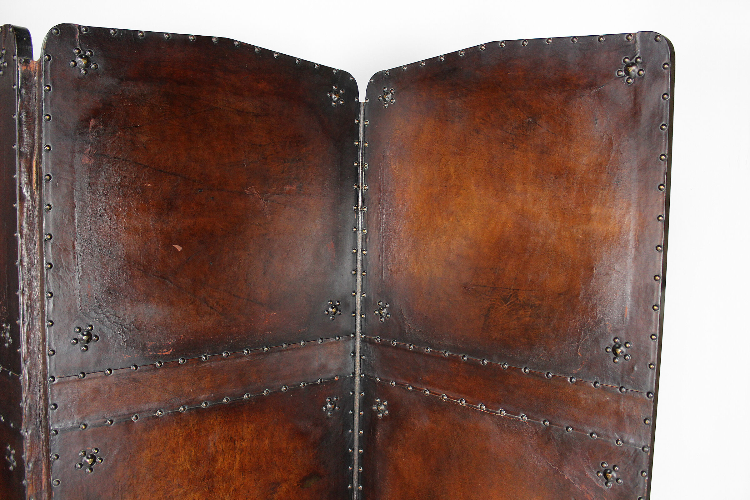 Old screen in patinated leather, circa 1900