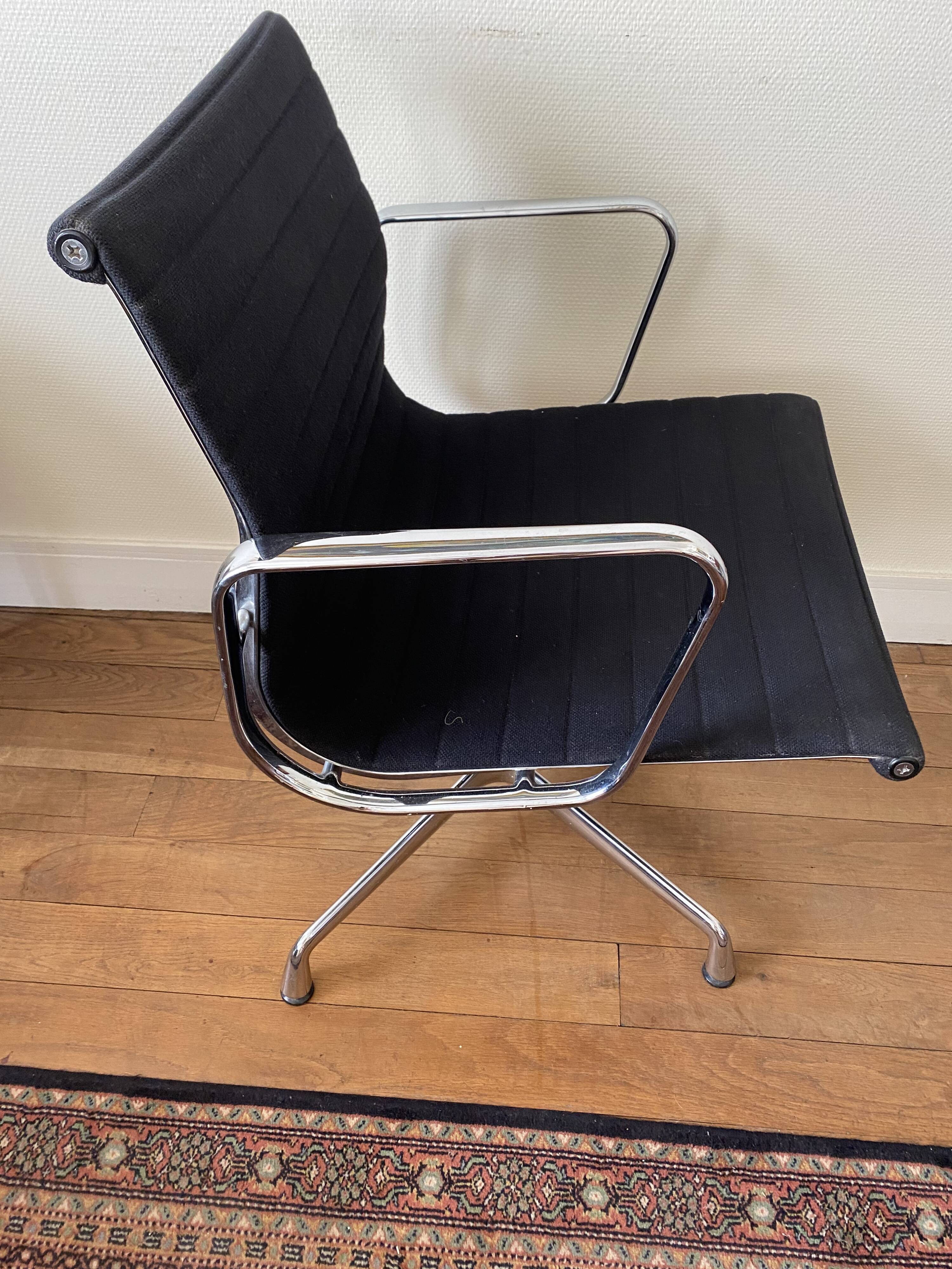 VITRA armchair after EAMES