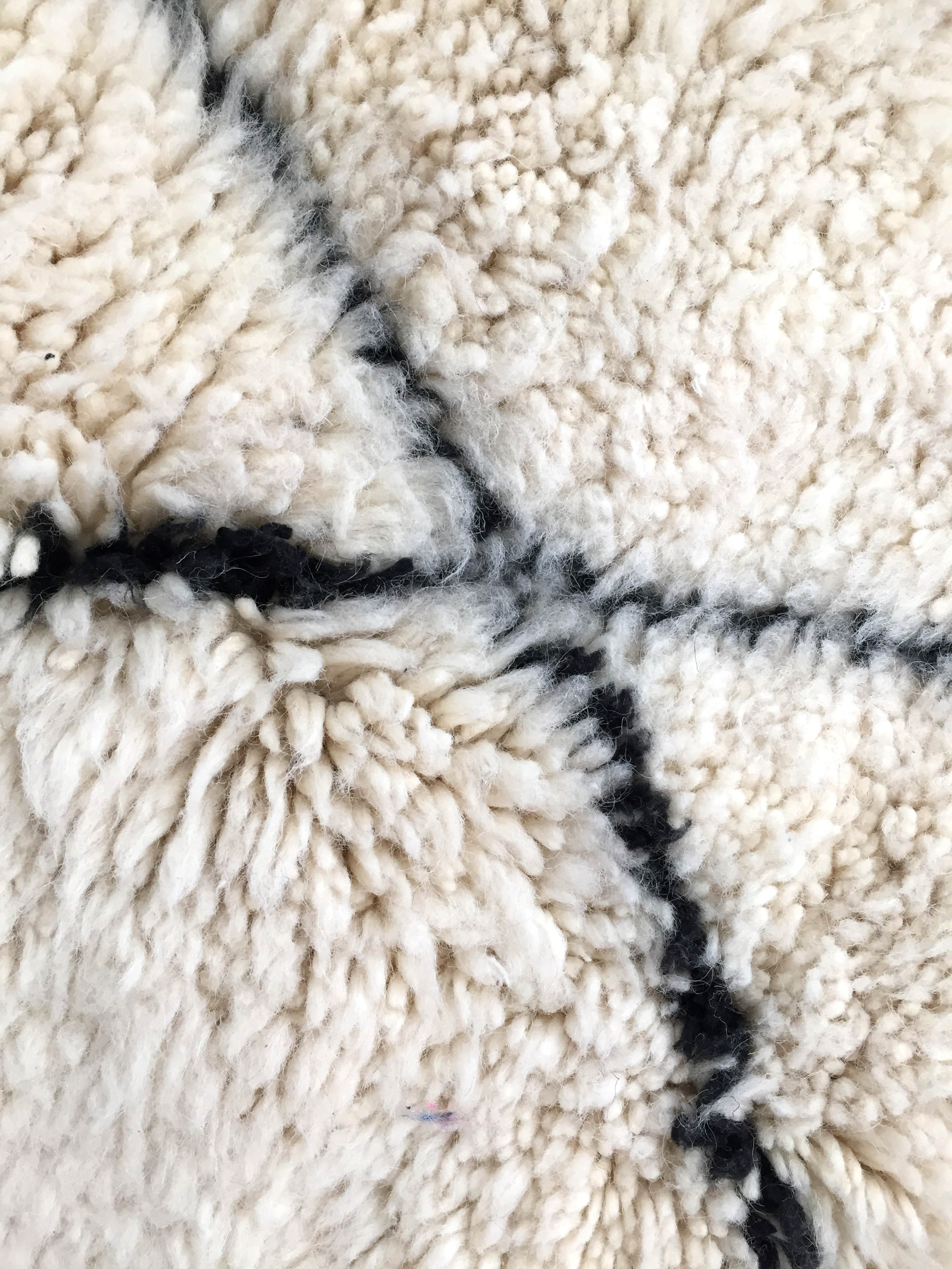 Moroccan Berber carpet blessed ouarain ecru with black abstract diamonds 154x116cm