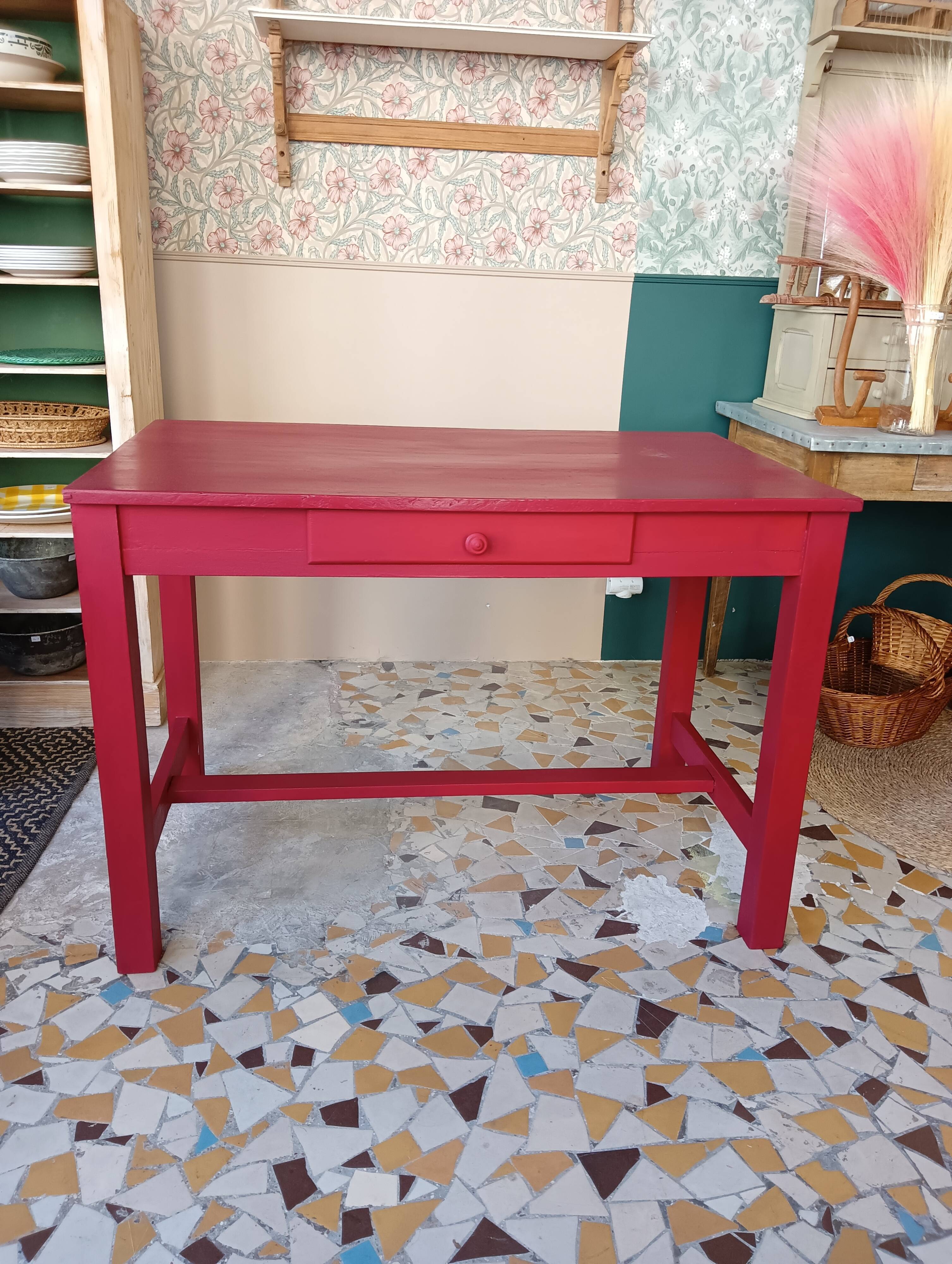Farm table