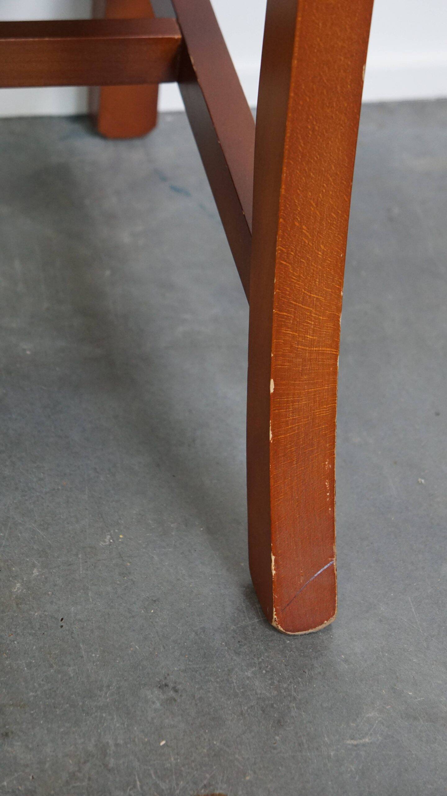 Set of 4 cowhide leather Chesterfield dining chairs in light cognac colour