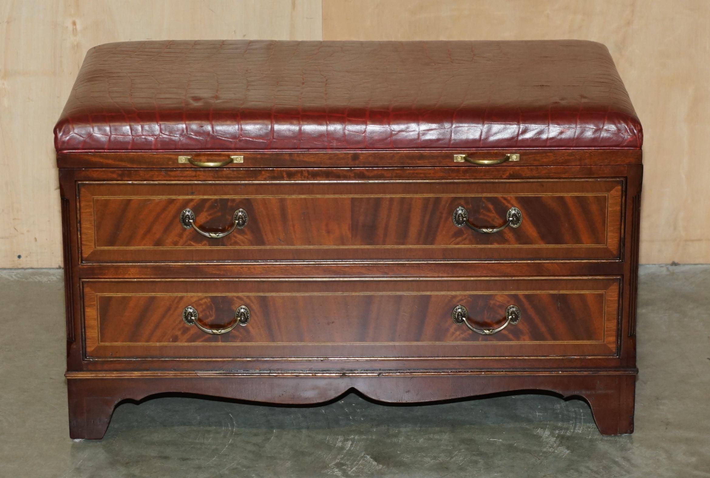 Crocodile leather and hardwood luggage rack in Mid-Century Modern style
