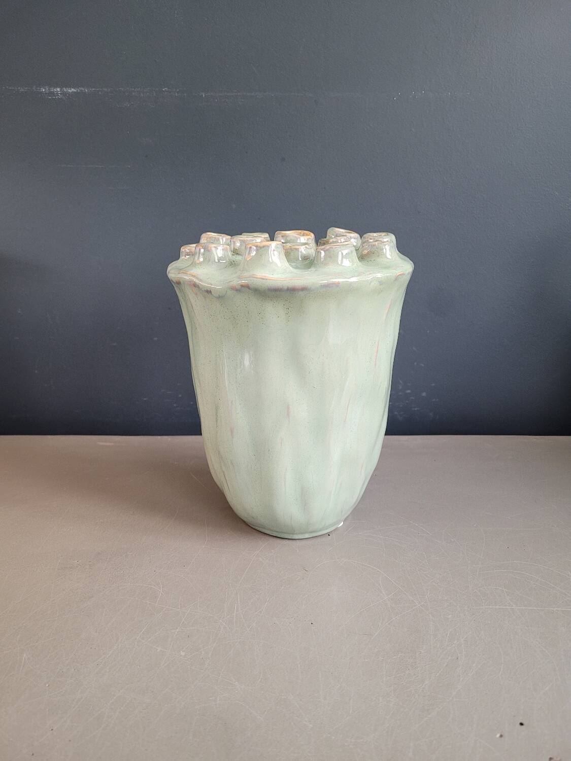 Pique-fleurs en céramique- Vase
