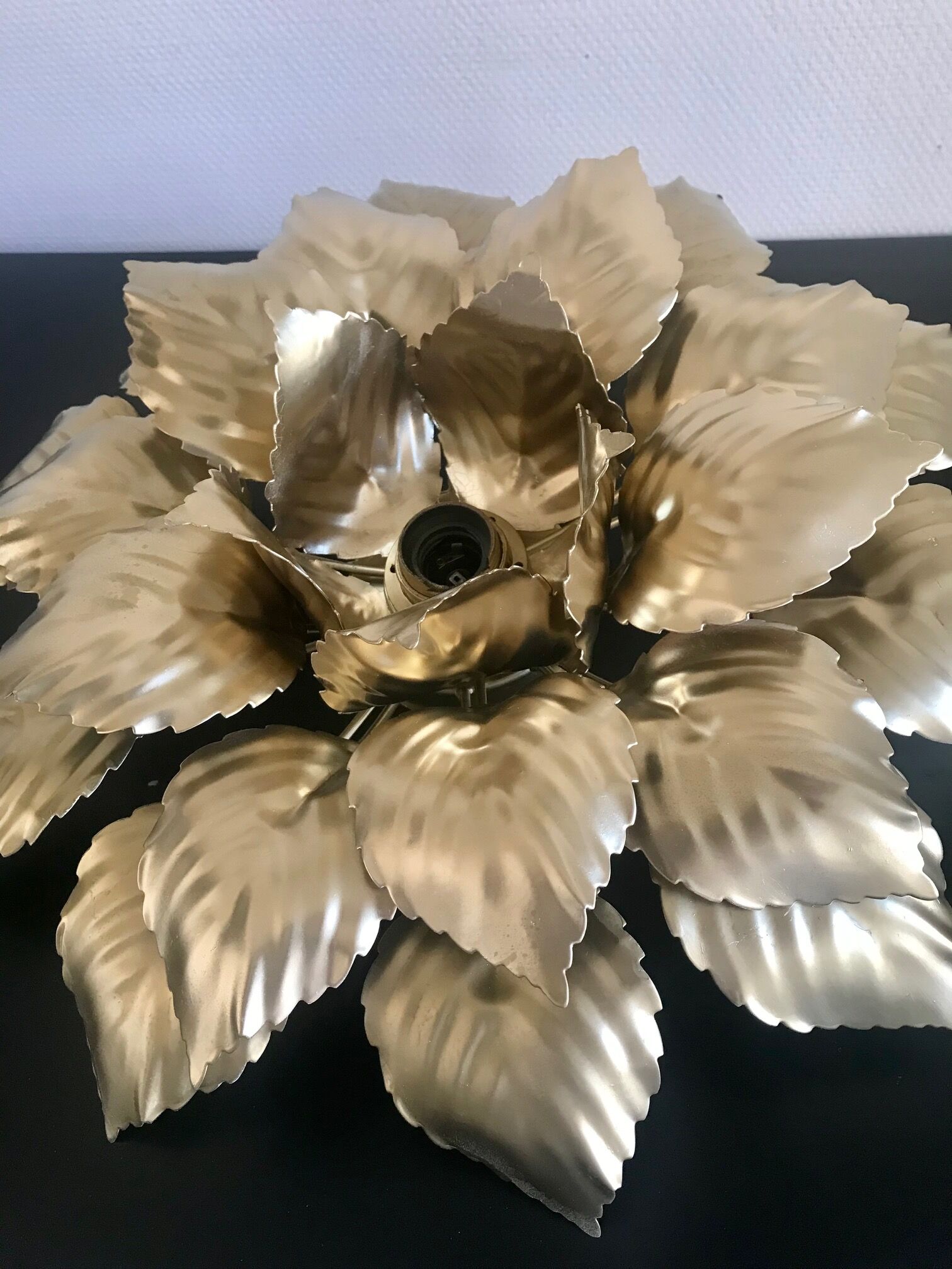 Ceiling lamp flower / golden leaves