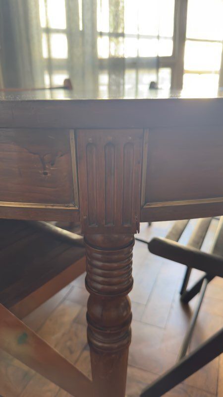 Antique cherry wood extendable round table + 4 chairs