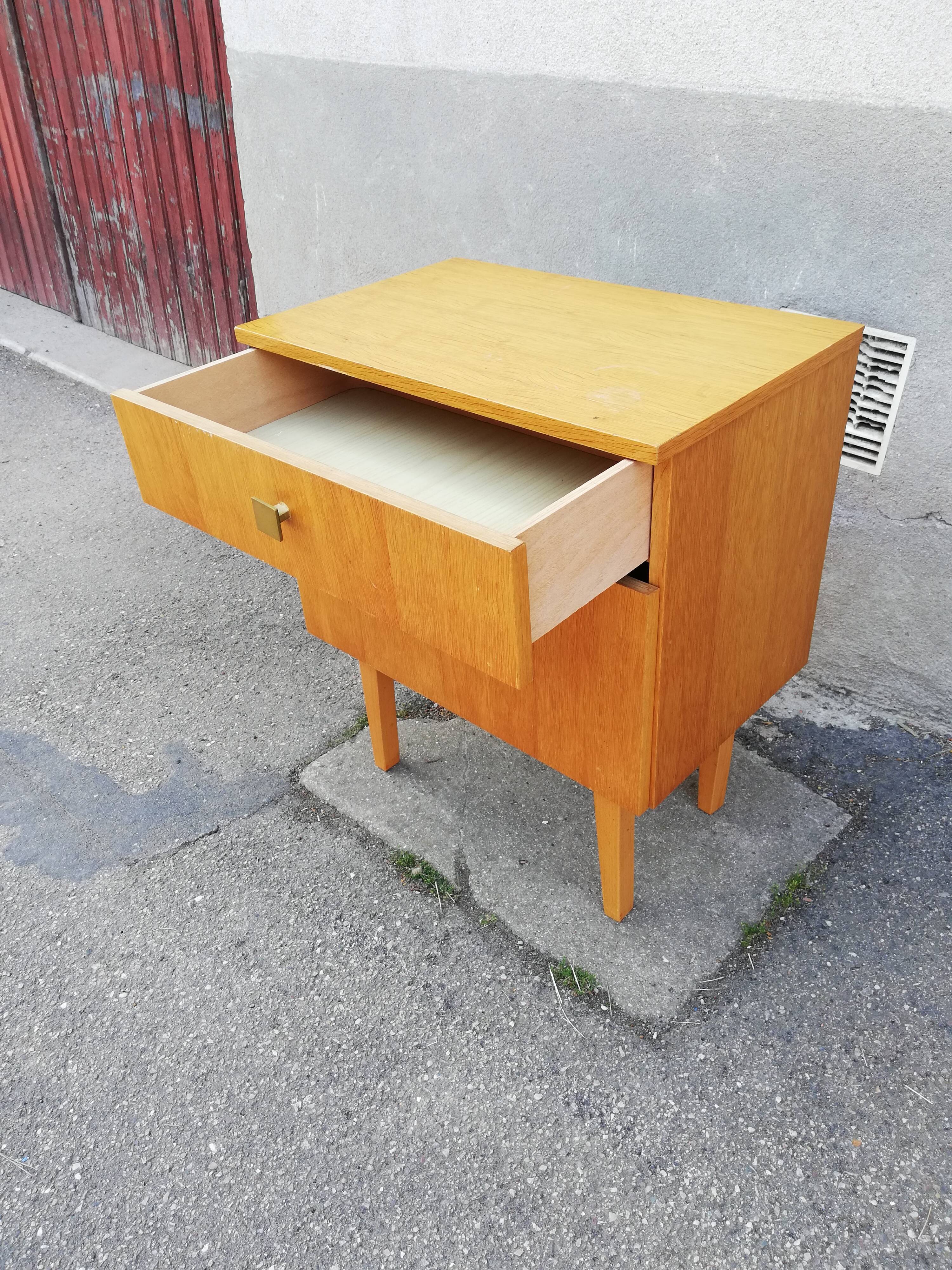 Vintage bedside 1 drawer 1 valve