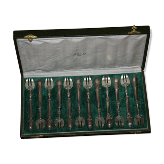 12 silver dessert forks