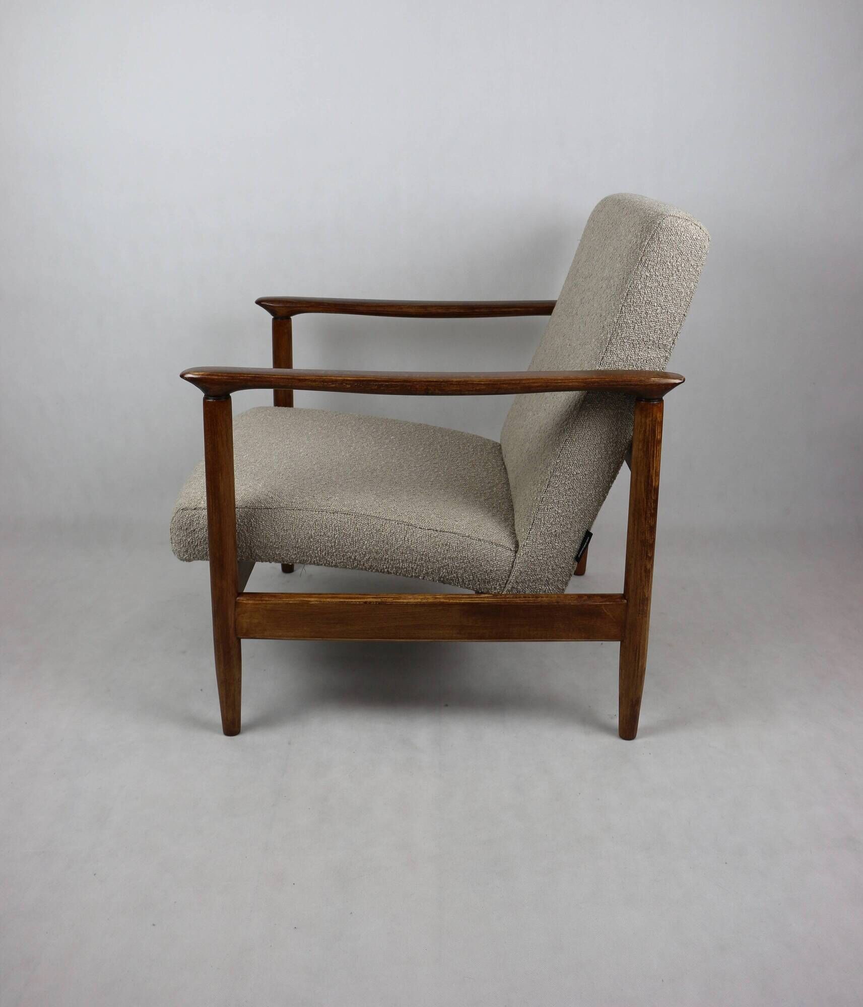 GFM-142 armchair, design by Edmund Homa from the 70s, beige boucle - 2 pieces available