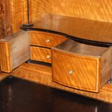 Louis Philippe period secretary in walnut veneer, 19th century.