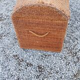 Trunk of the 70s in sea rush
