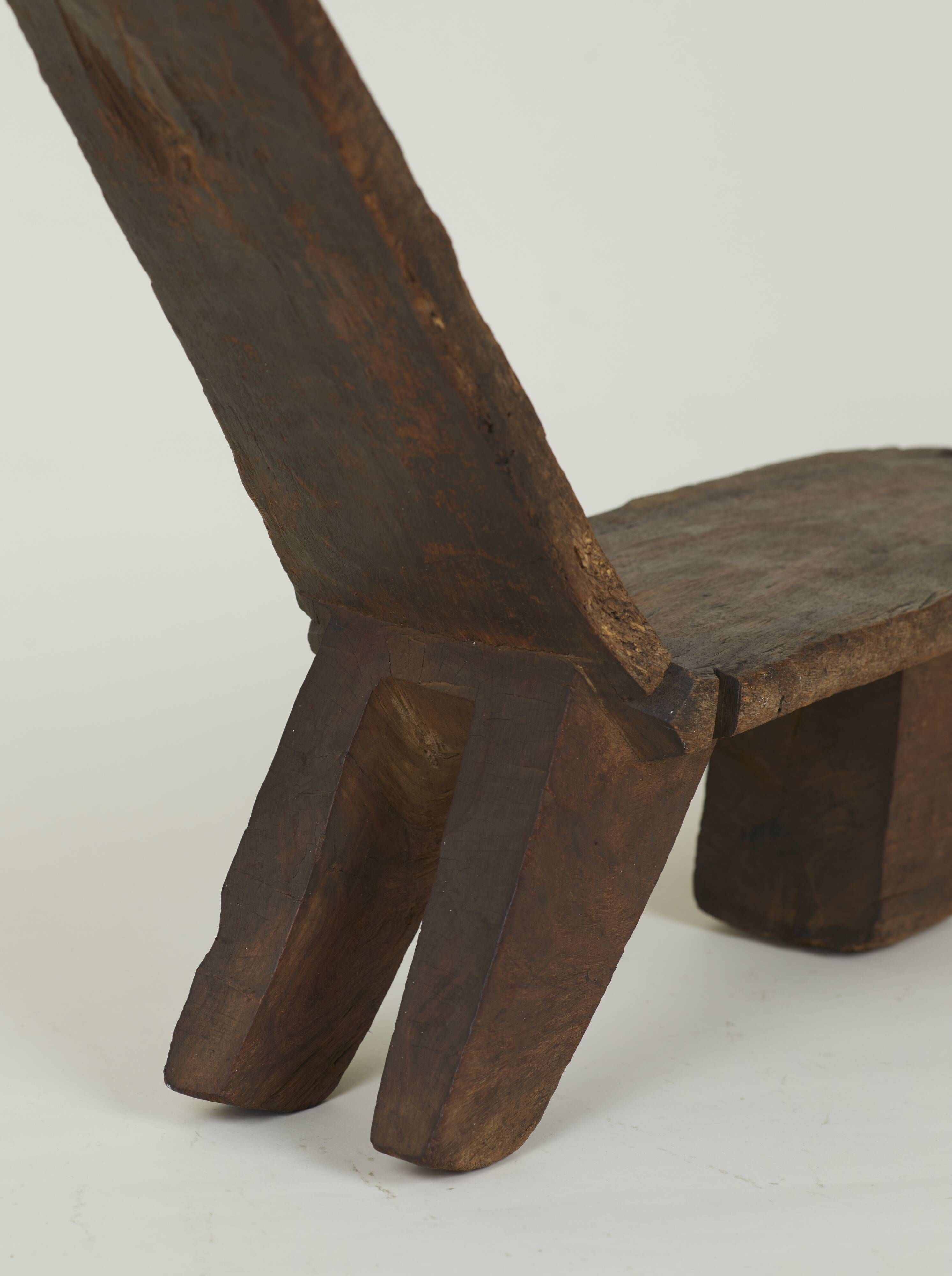 Vintage West African monoxyl wooden chair Lobi / Stargazer Circa 1950