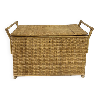 Vintage rattan chest