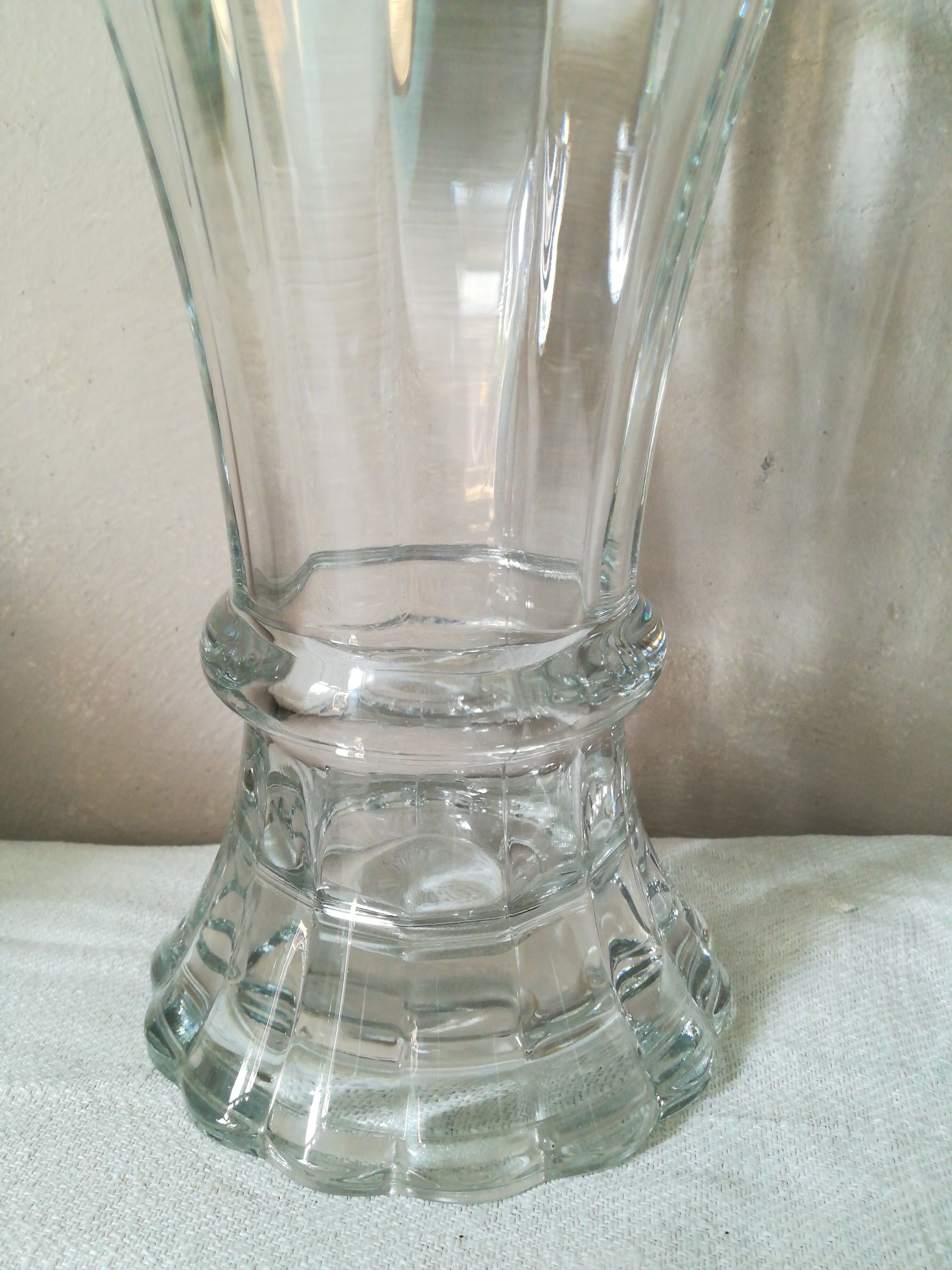 Art deco vase