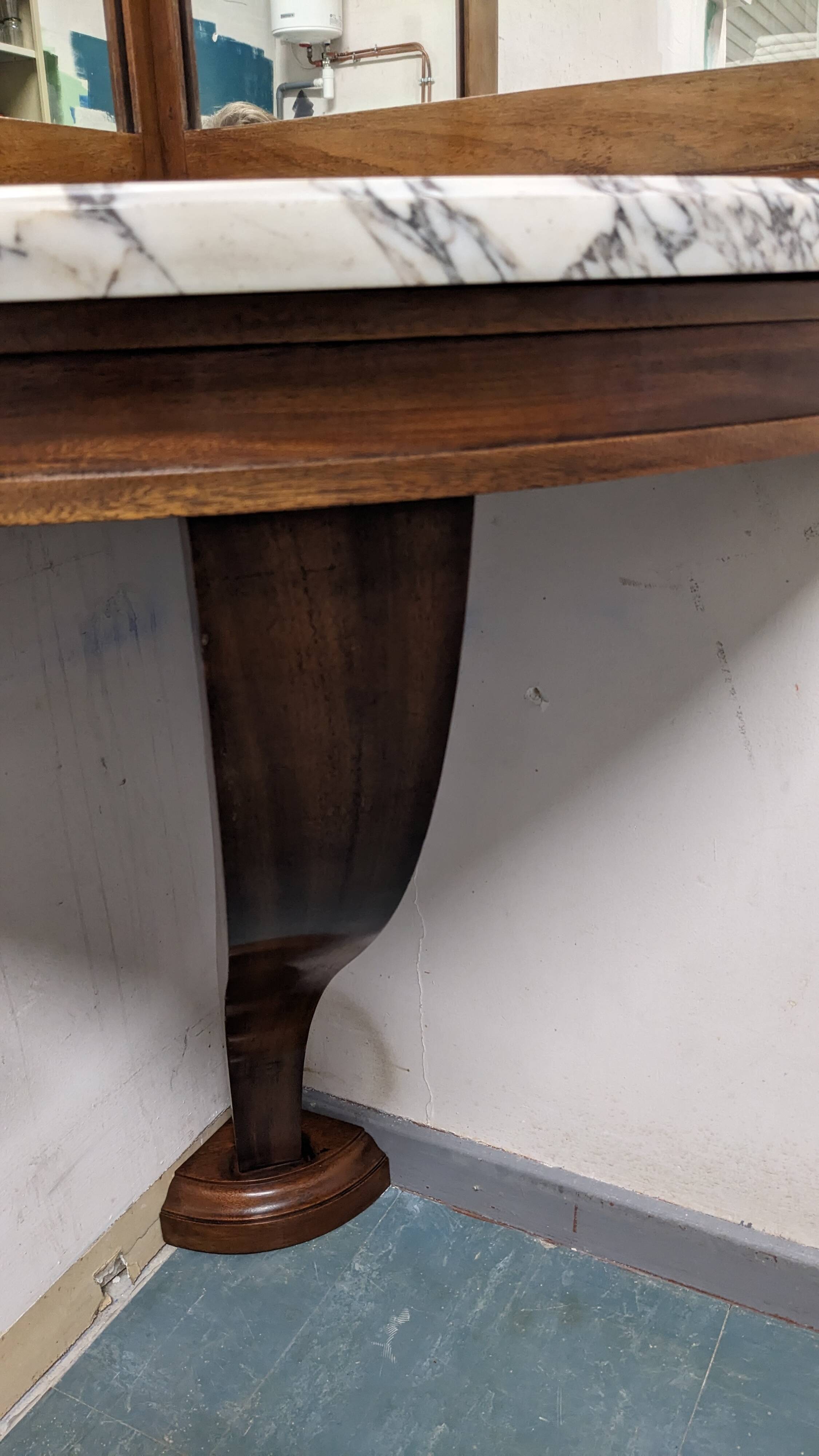 Console d'angle et son double miroir Art déco en noyer, France vers 1920