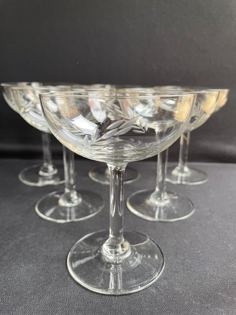 6 champagne glasses in 1/2 crystal blown and cut – Early twentieth century