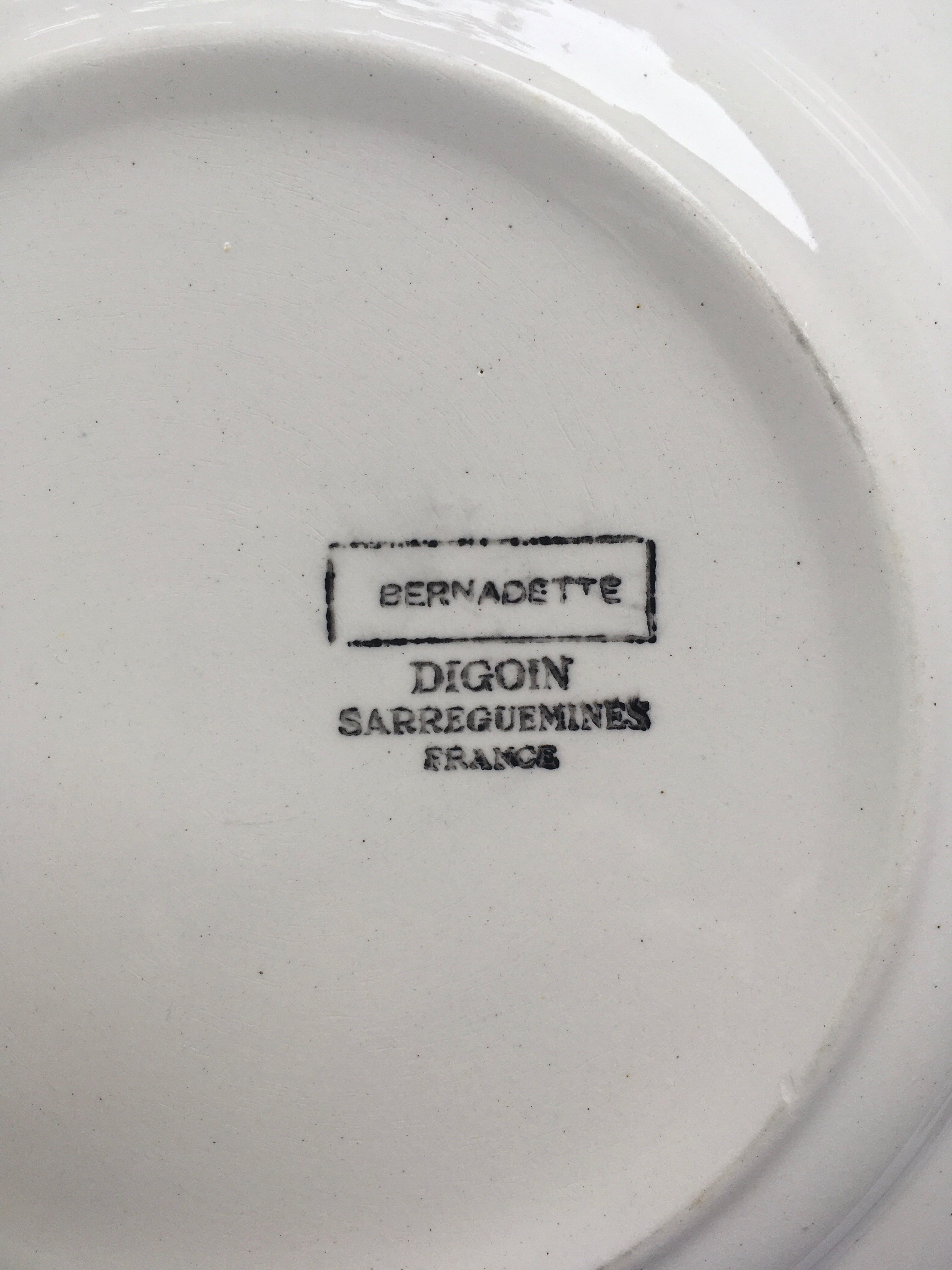 4 Digoin Sarreguemines model Bernadette dessert plates