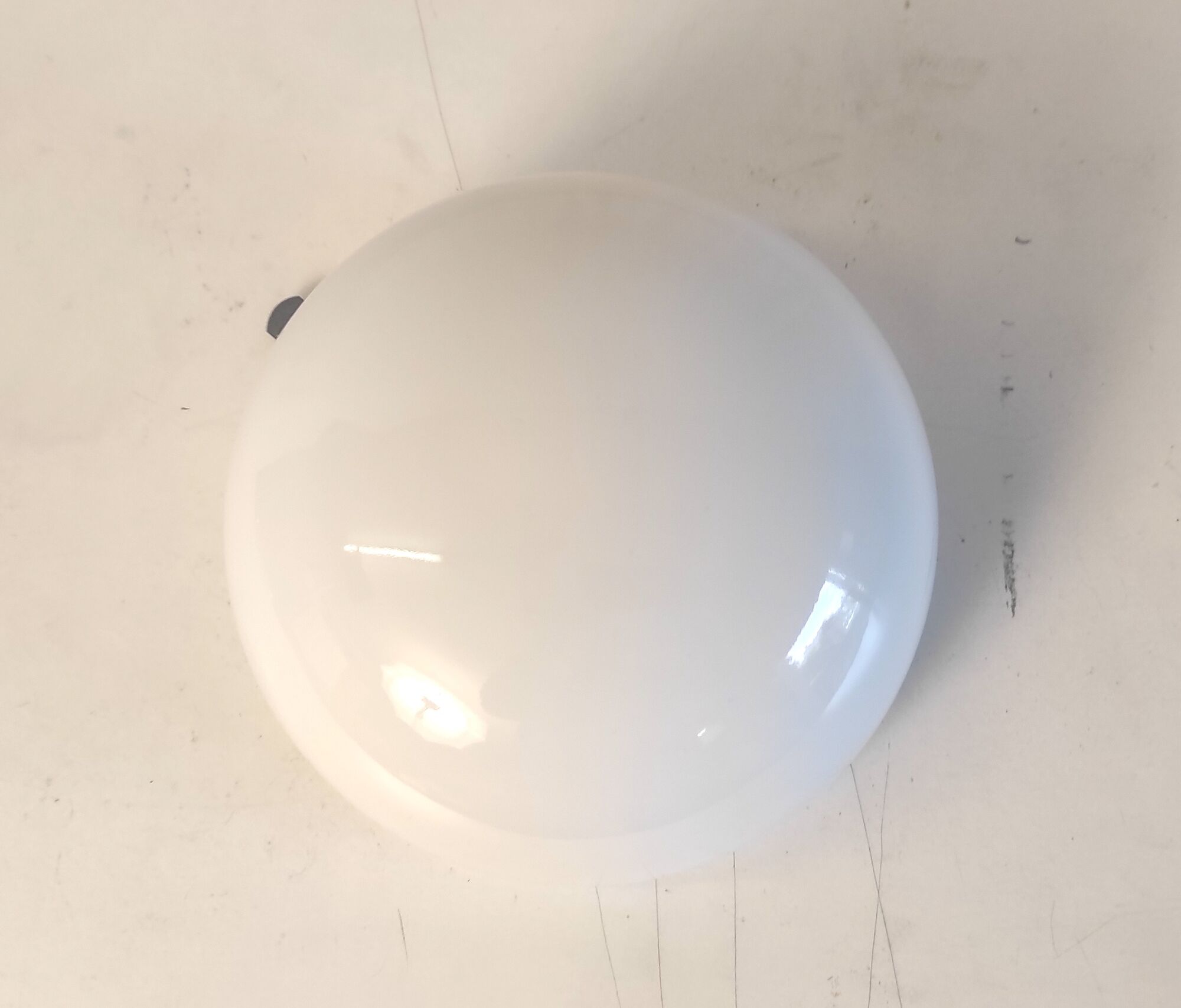 Plafonnier ou applique en verre opalin, années 60/70