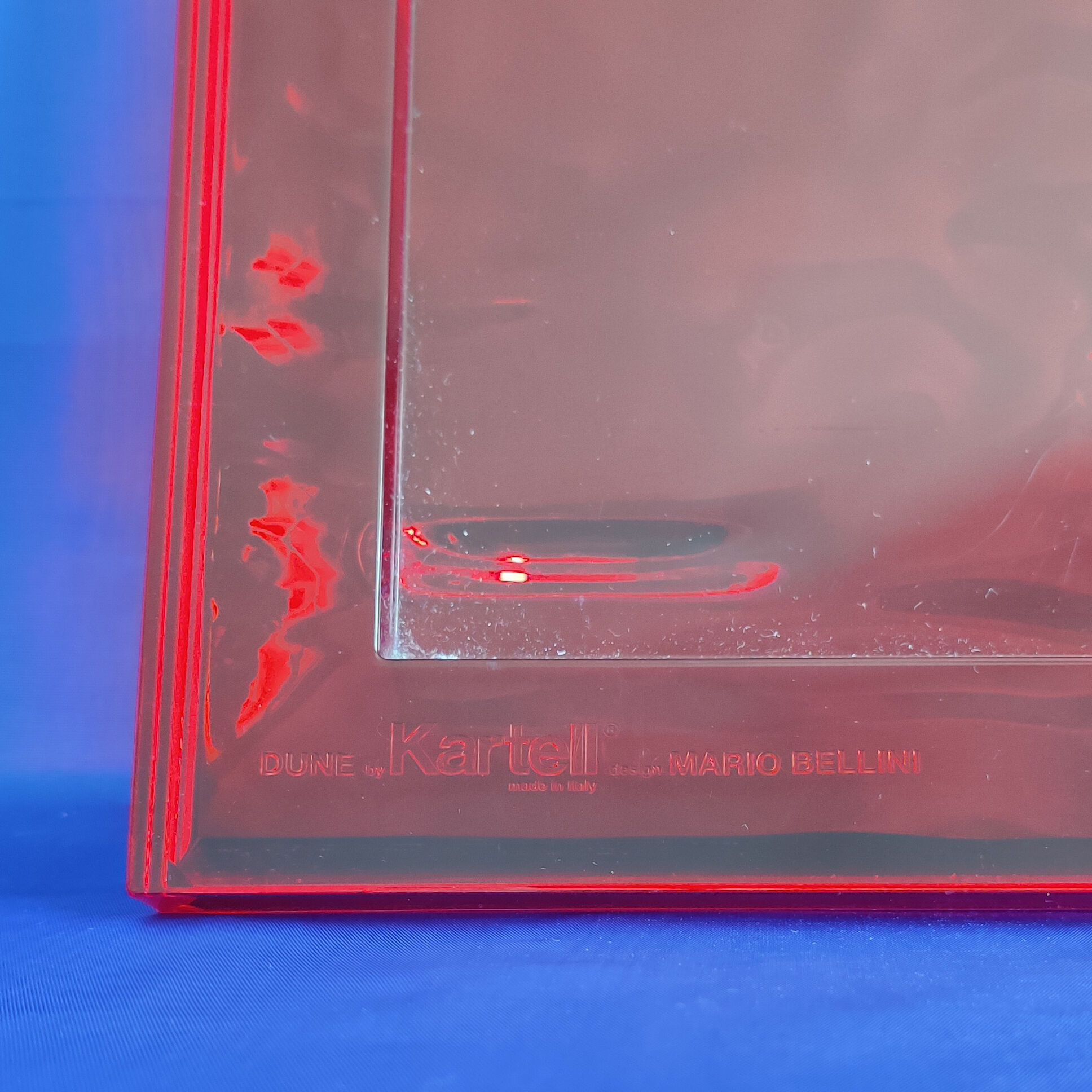 The Dune tray by Kartell (designer: Mario Bellini)