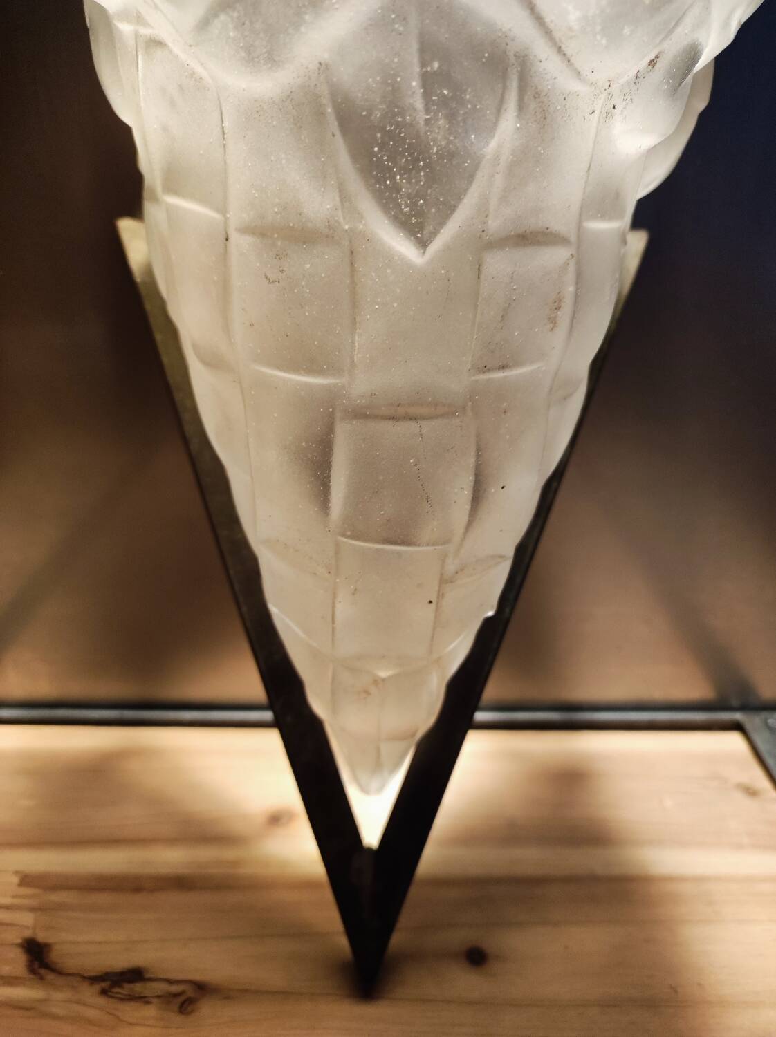 Art Deco wall light by Degué