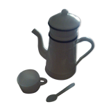 Blue and white enamelled cafeteria