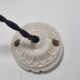 Suspension en opaline