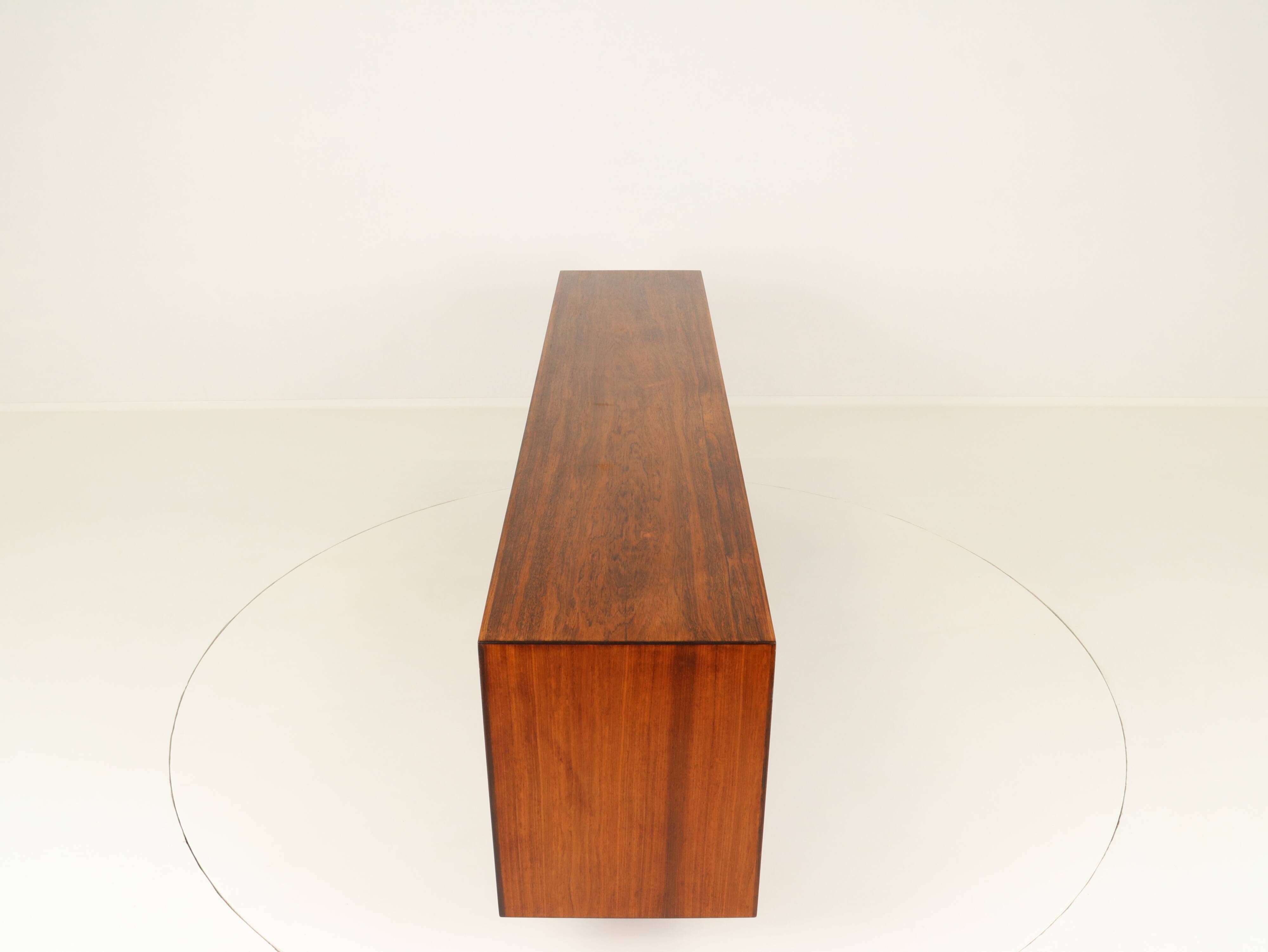 Buffet en palissandre, modèle 37 OS, conçu par Arne Vodder pour Sibast Furniture, Danemark 1960