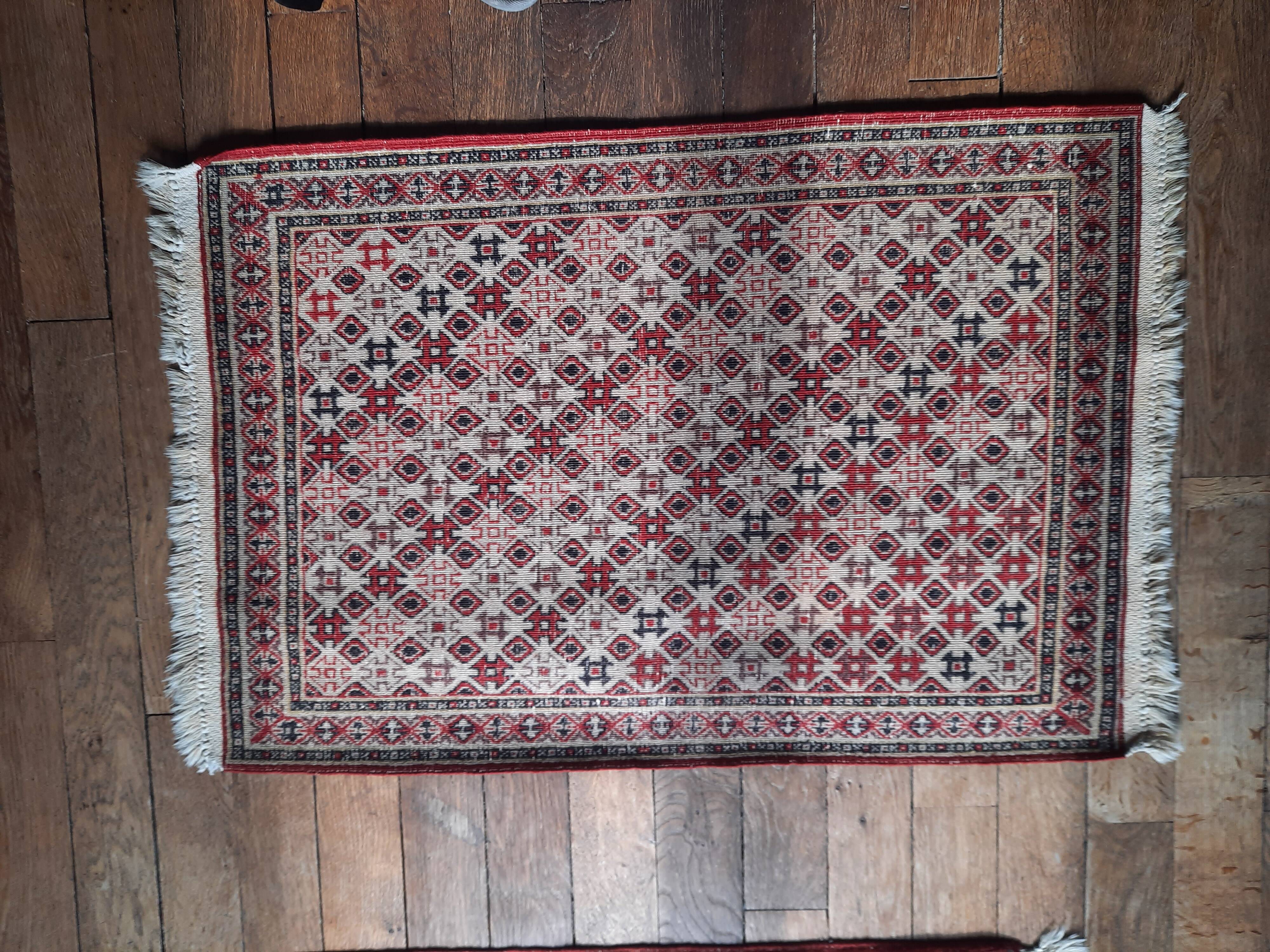 Oriental carpet 97x60cm