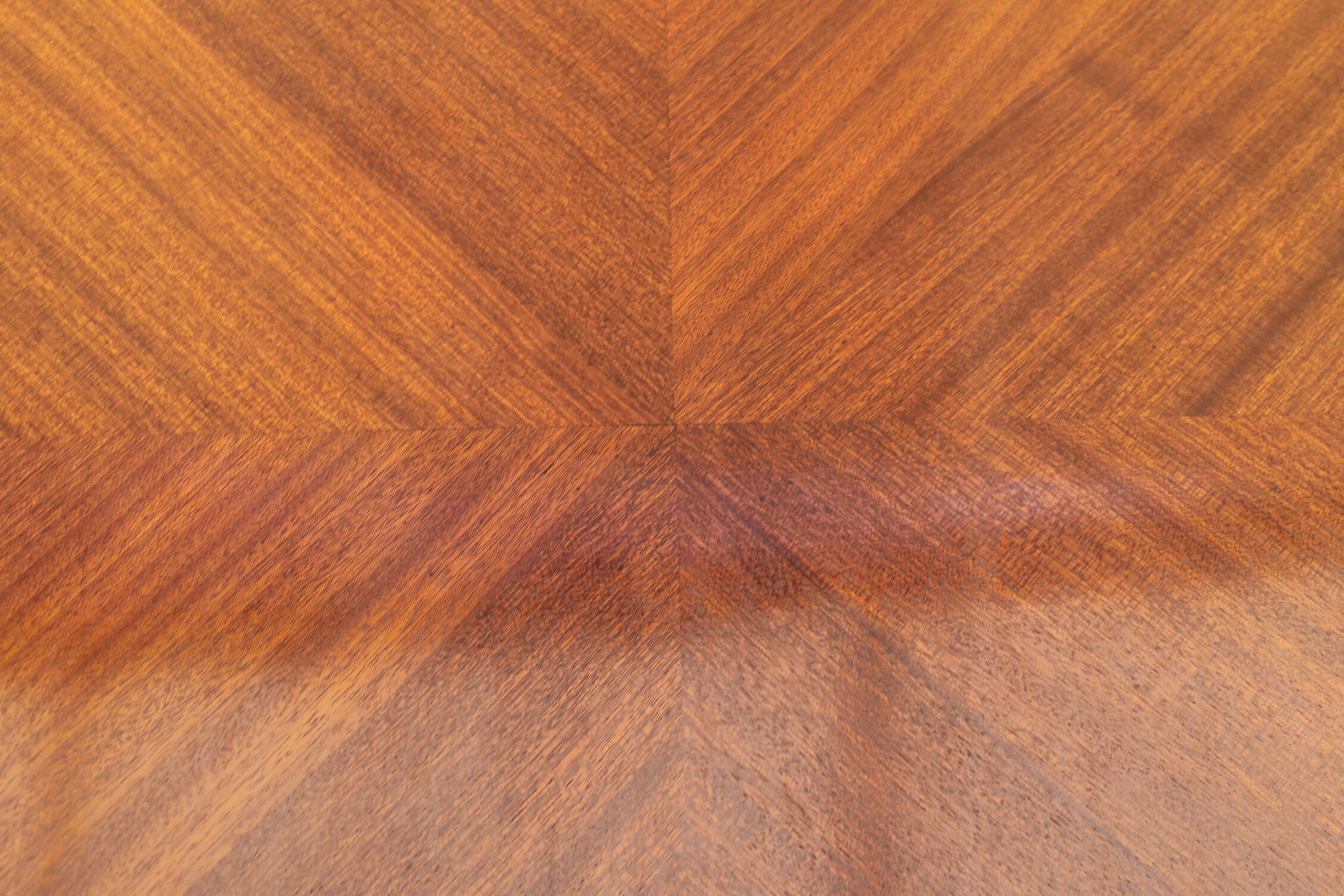 Table d’appoint en acajou de la Sécession viennoise vers 1915