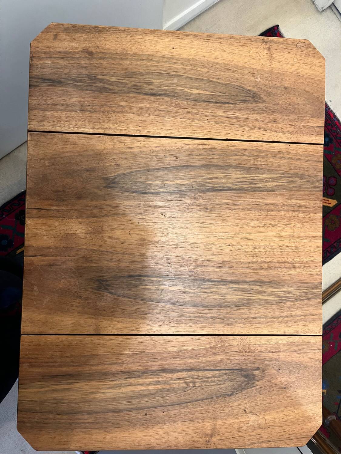 Table à ouvrage extensible