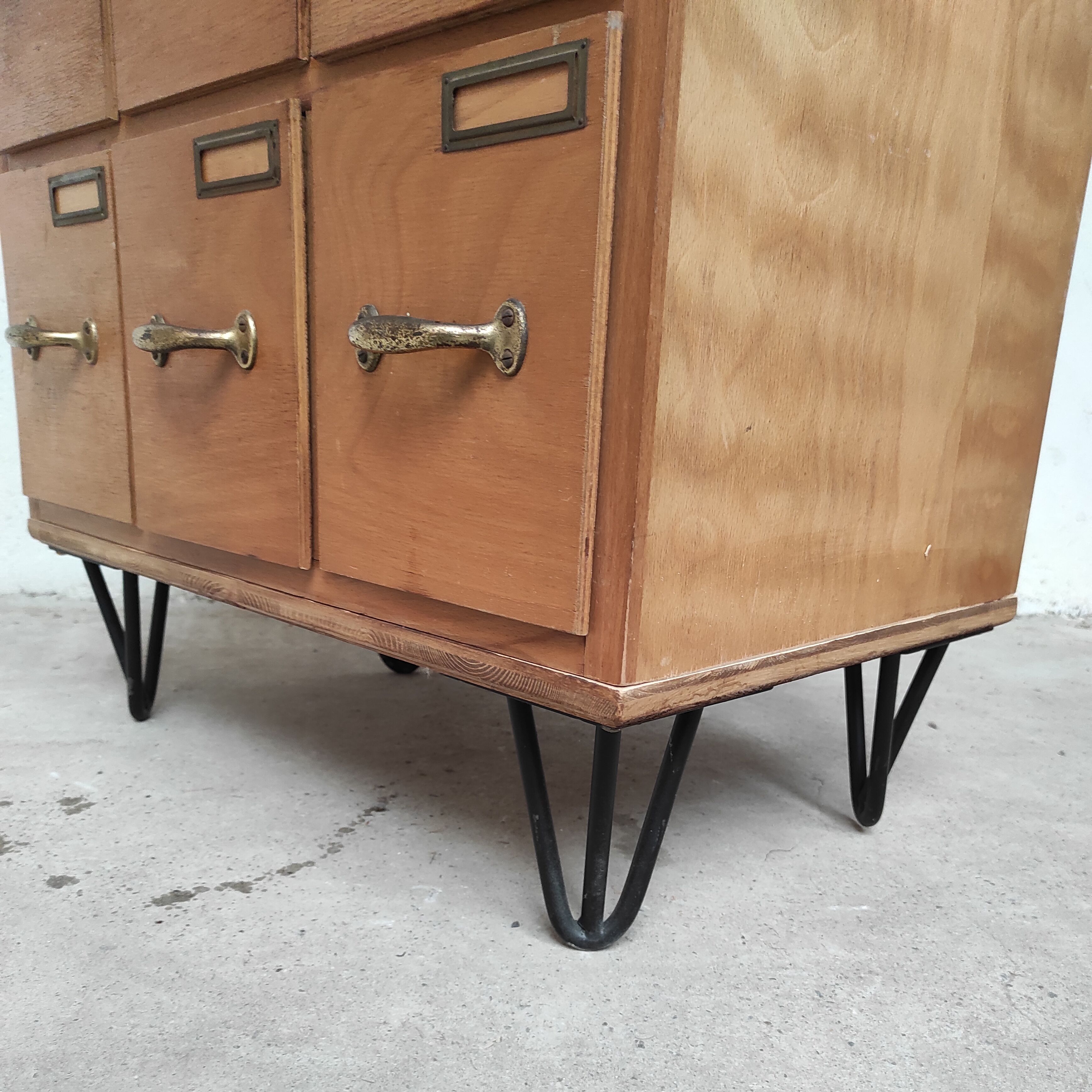 9-drawer trade furniture