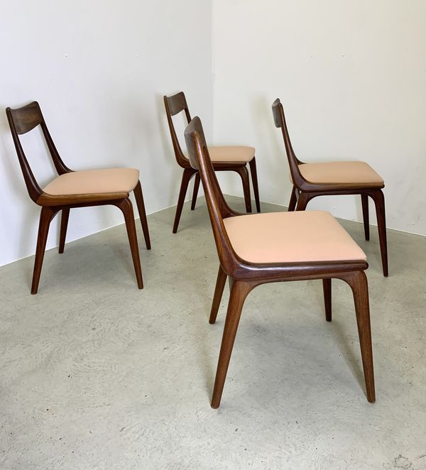 4x Alfred Christensen pour les chaises de salle à manger Slagelse Møbelvaerk 'Boomerang'
