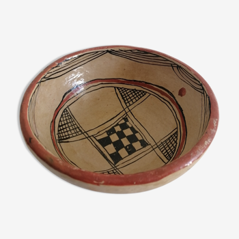 Plate. Ancient Kabyle pottery