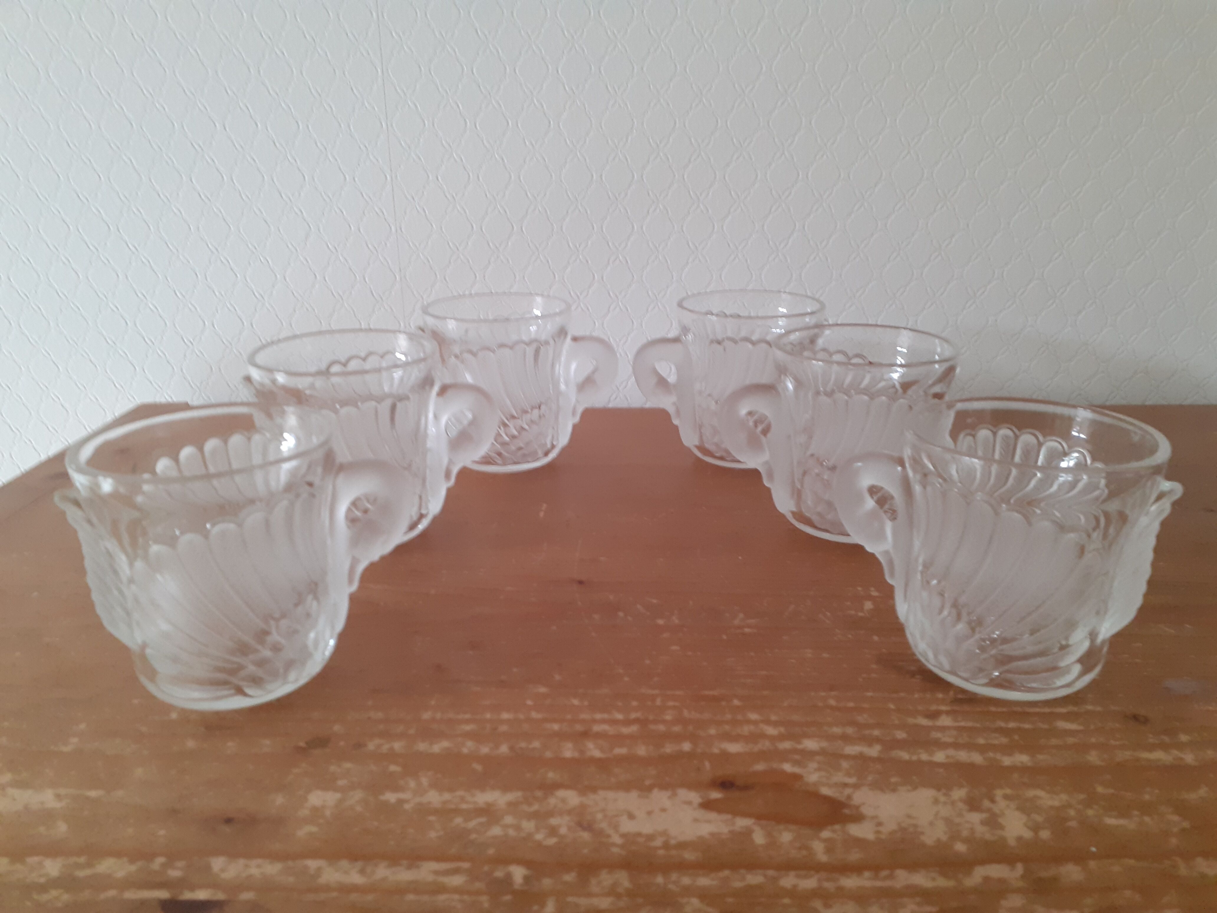 Set of 6 glass swan cups
