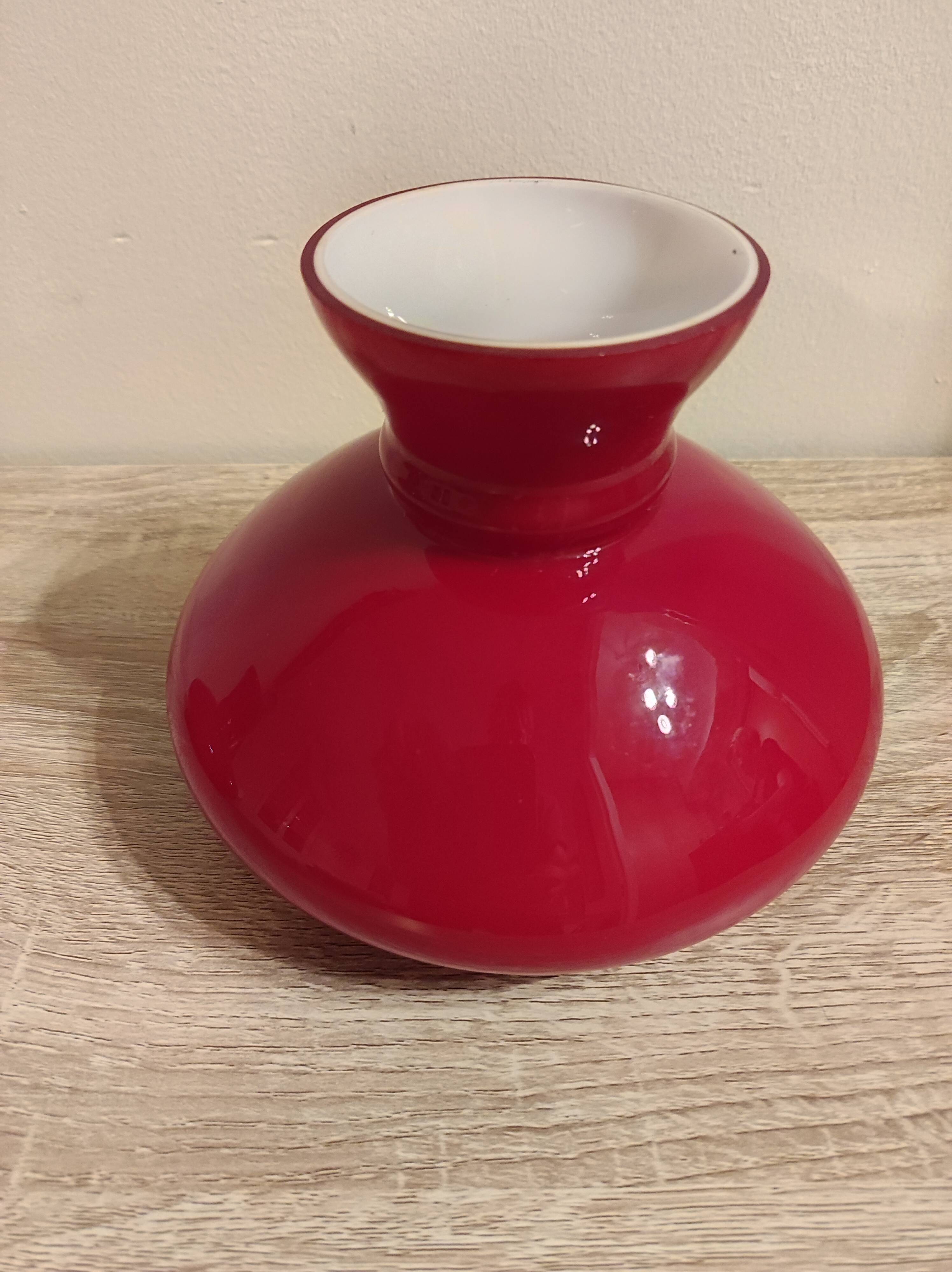 Globe cloche abat jour opaline rouge