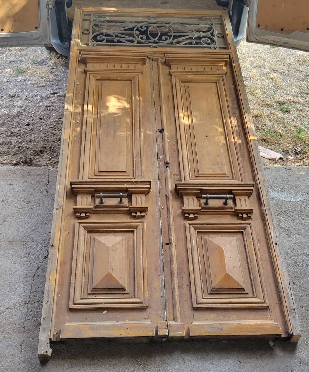 Double Haussmannian doors