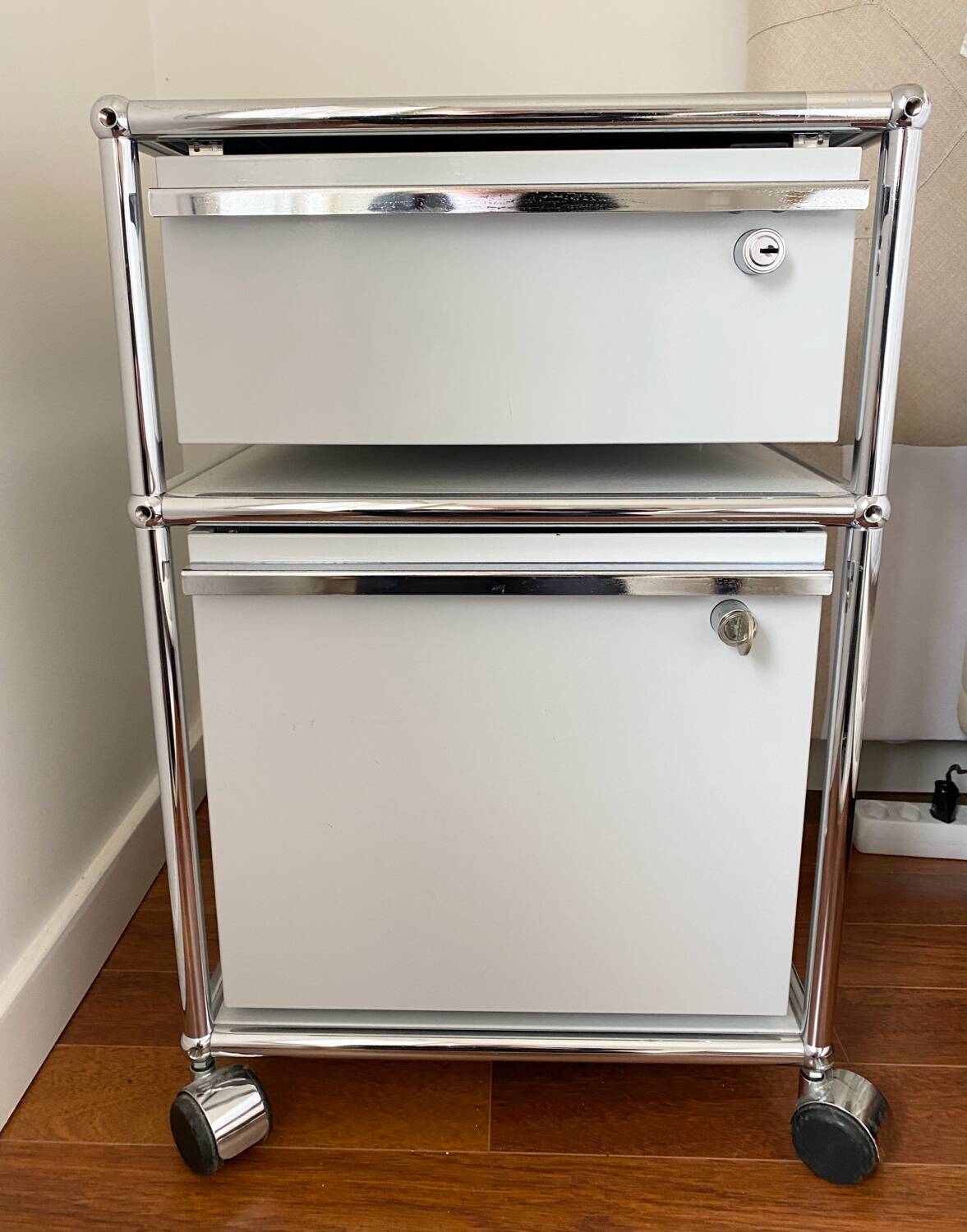 Caisson USM sur roulettes