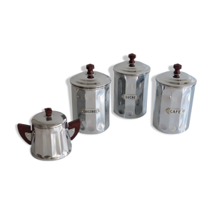 Suite de boîtes chromées