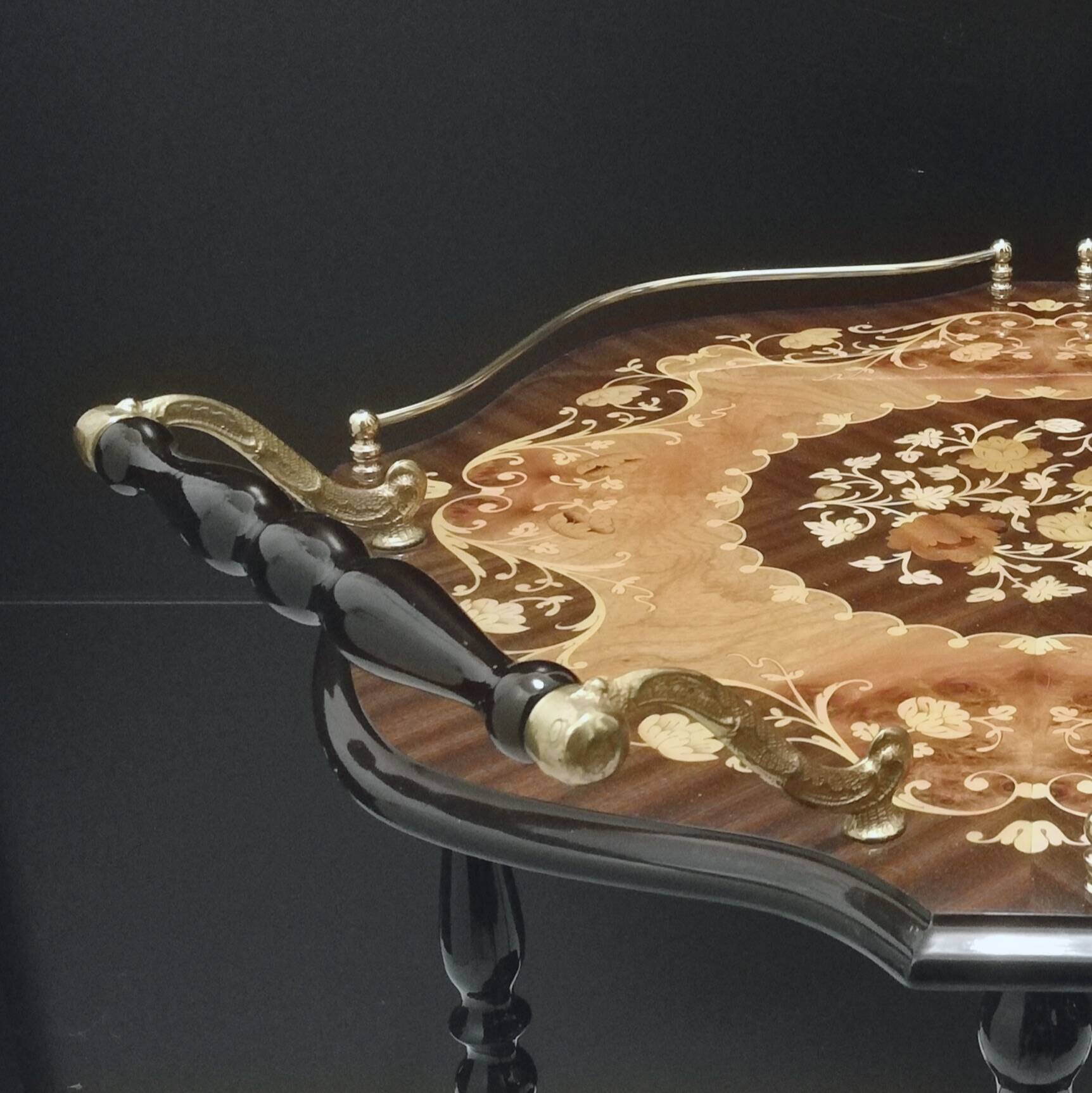 Marquetry trolley on wheels