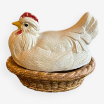 Vintage biscuit chicken chic countryside